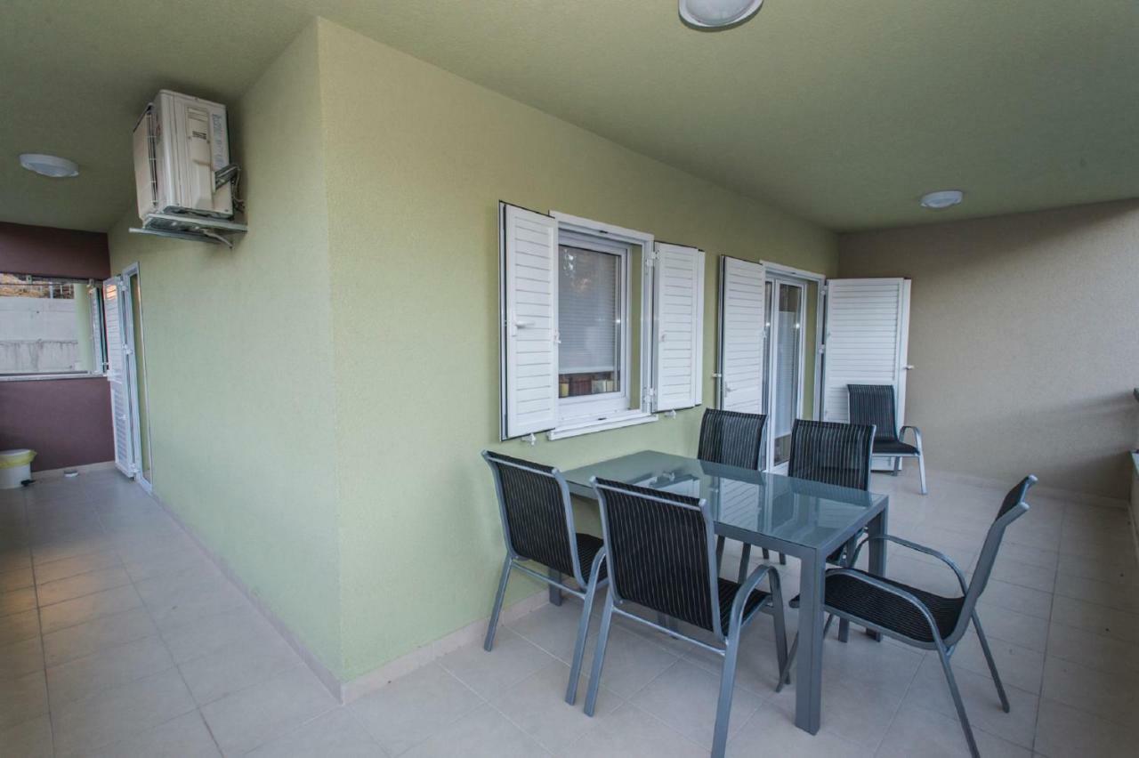 Arena Apartment 5-Stars Premium-Accommodation Makarska Exterior foto